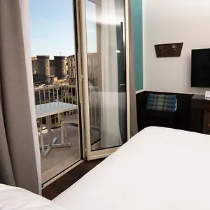Domus Vista Castello Guest house